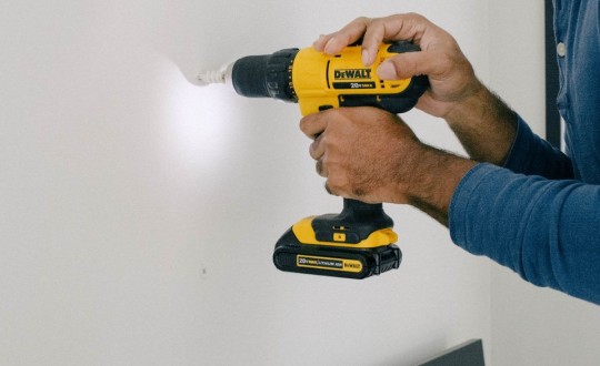 Glettelés Árak [2026] m2 - Így Számolj A Felújításkor!