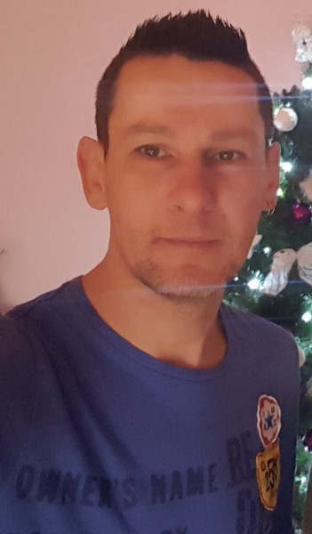 Hekli Tamás /Zúzó/ Minőségi Burkoló