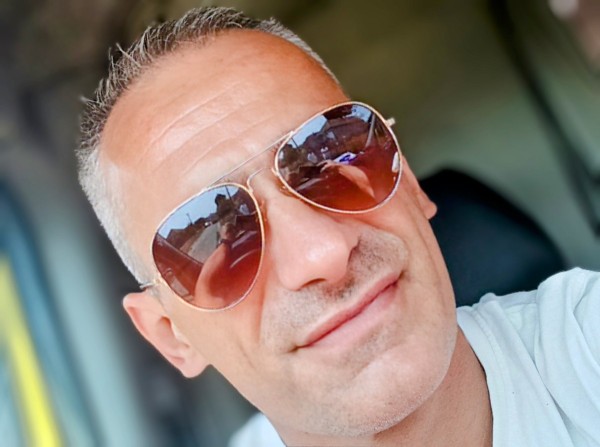 Nagy Attila e.v. Festés, mázolás, tapétázás.