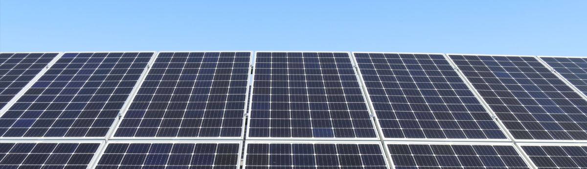 napelem szerelő szakma bemutatása képen